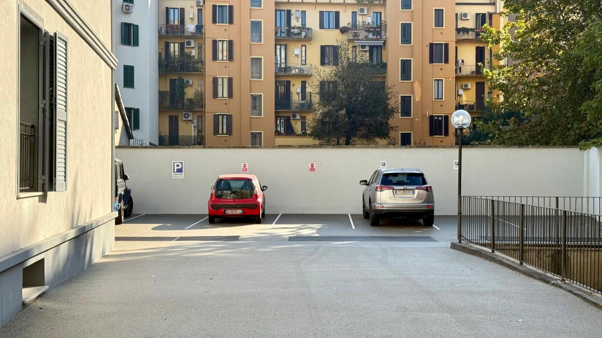 Bilocale Moderno Con Parcheggio E Self Check-in Fiera & Citylife Apartment Mailand