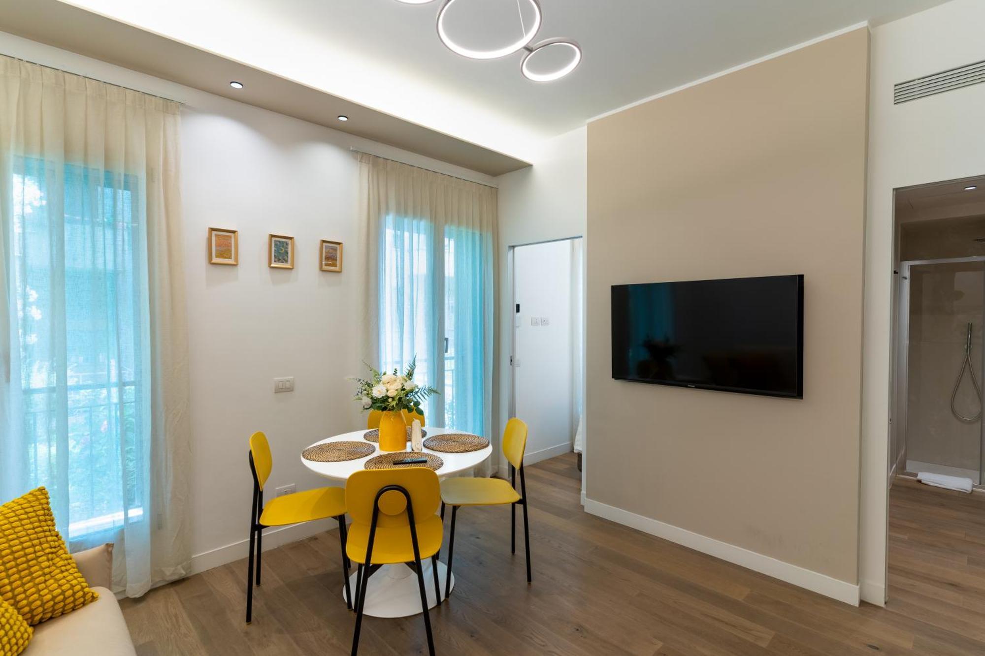 Apartamento Bilocale Moderno Con Parcheggio E Self Check-in Fiera & Citylife Milán