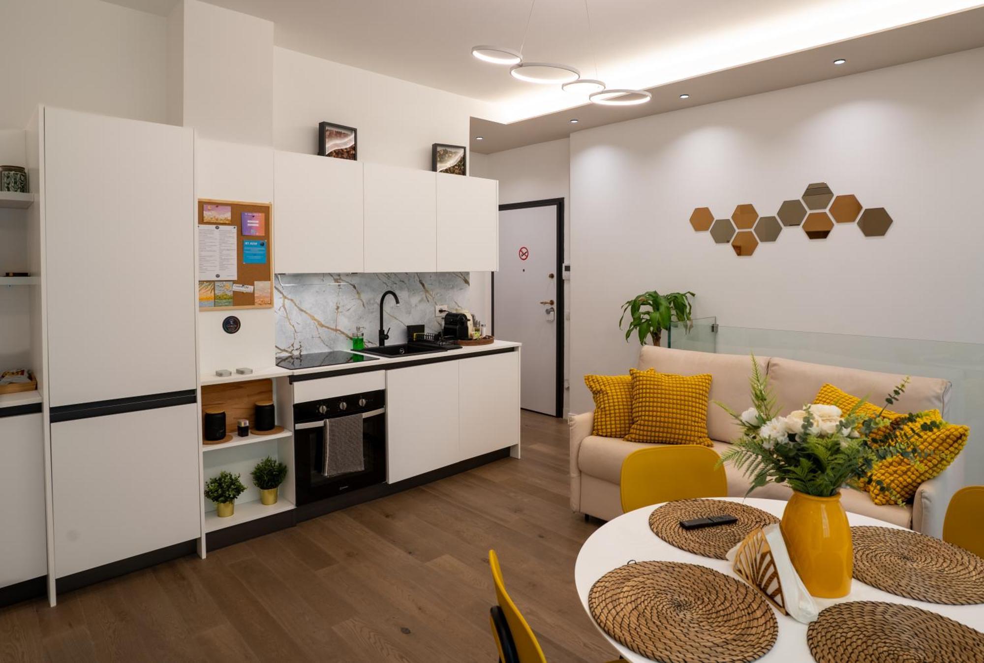 Apartamento Bilocale Moderno Con Parcheggio E Self Check-in Fiera & Citylife *